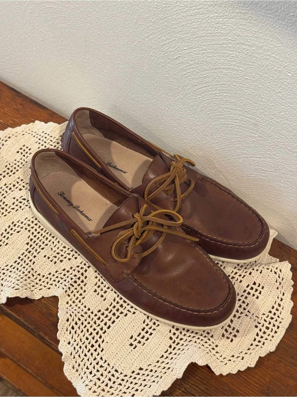 Tommy Bahama Brown Leather Boat Shoes Size 10.5